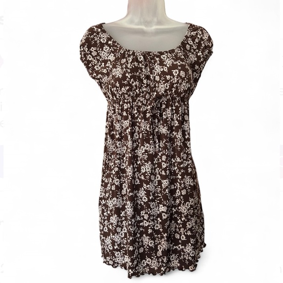 Xhilaration Tops - Y2K Babydoll Brown Floral Tunic Top